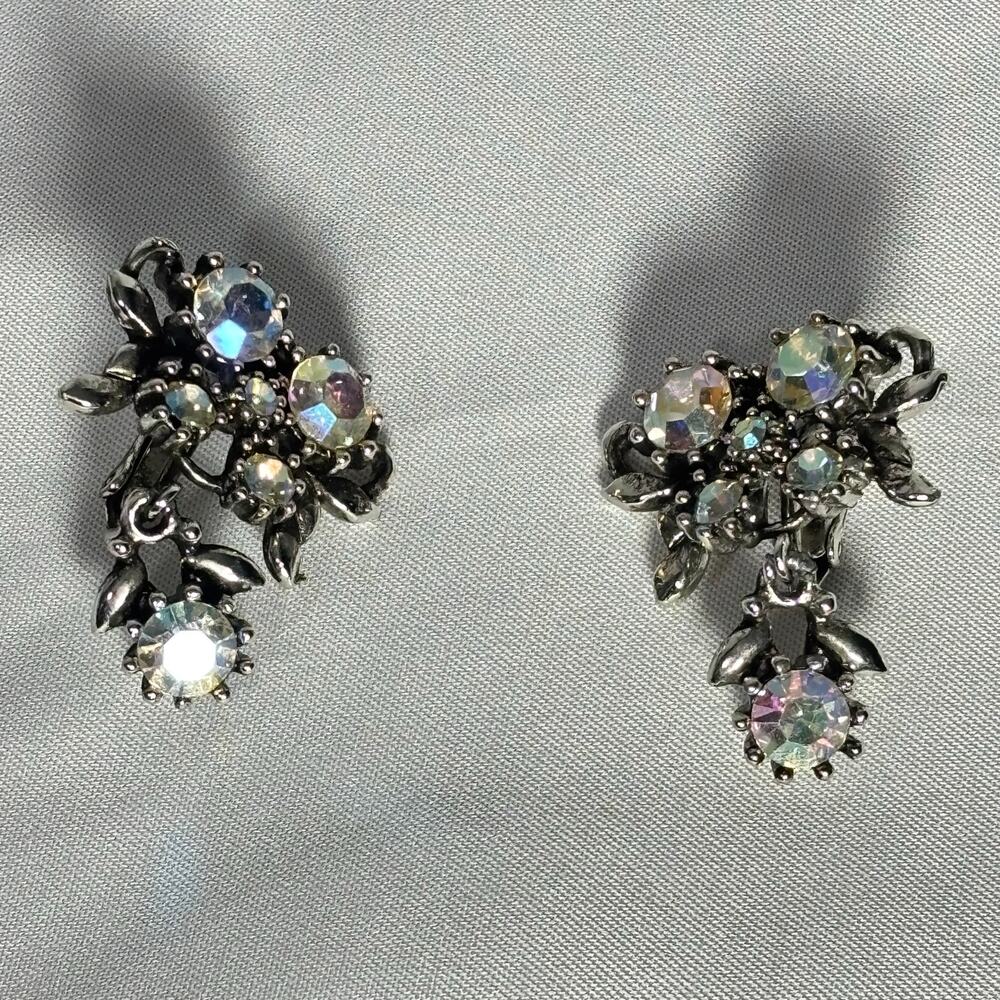 Vintage AB Rhinestone Clip-On Earrings Silver Tone 1” Mid Century - Picture 2 of 5